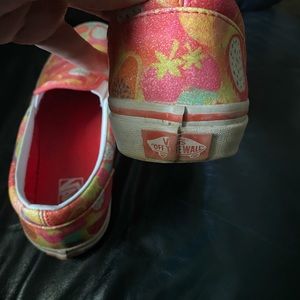 Size 8 women’s/teen vans